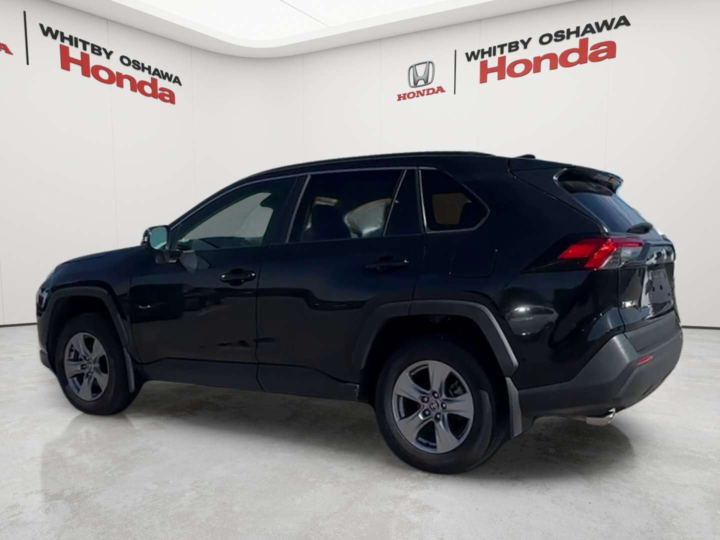 2025 Toyota RAV4 XLE — снимка 1