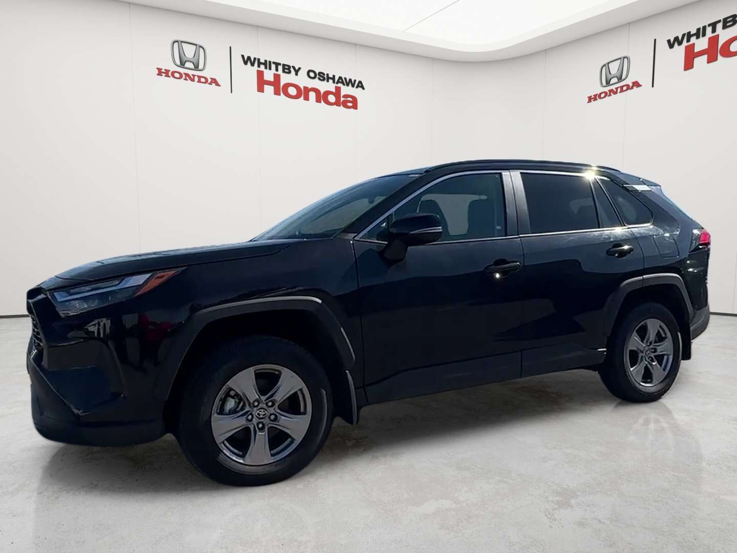 2025 Toyota RAV4 XLE — снимка 1