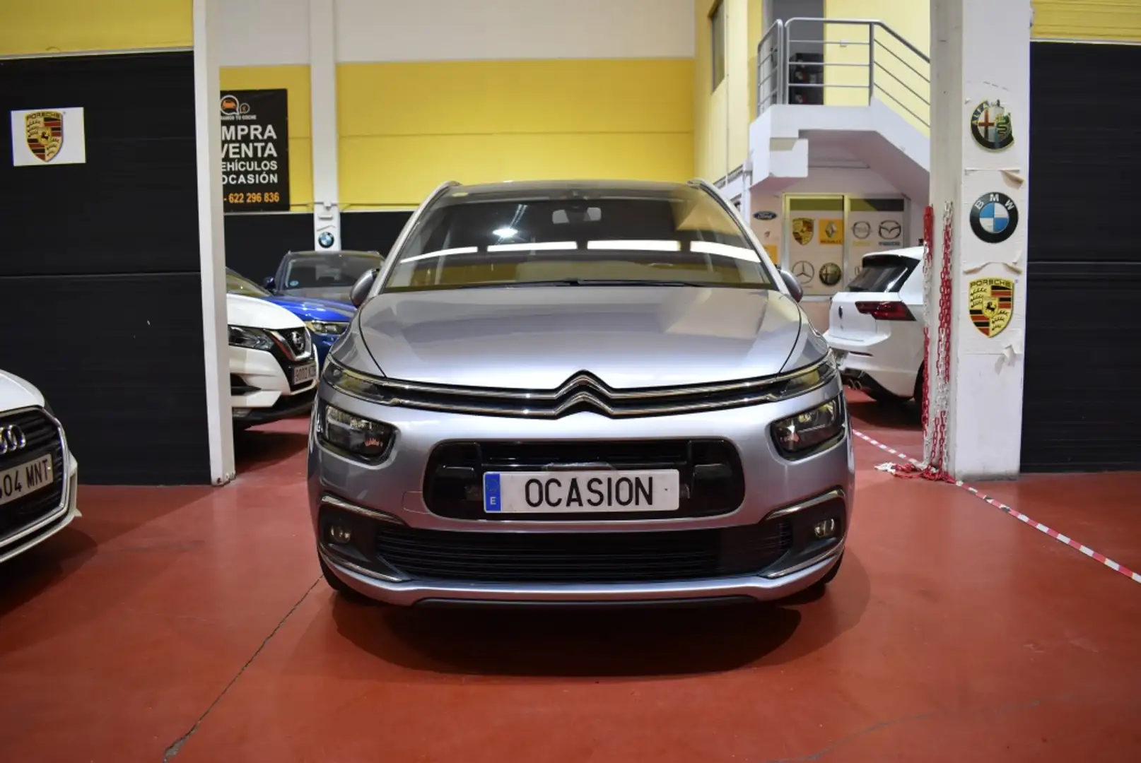 Citroen C4 Grand Picasso 2.0BlueHDI S&S Feel 150 Grijs - 2