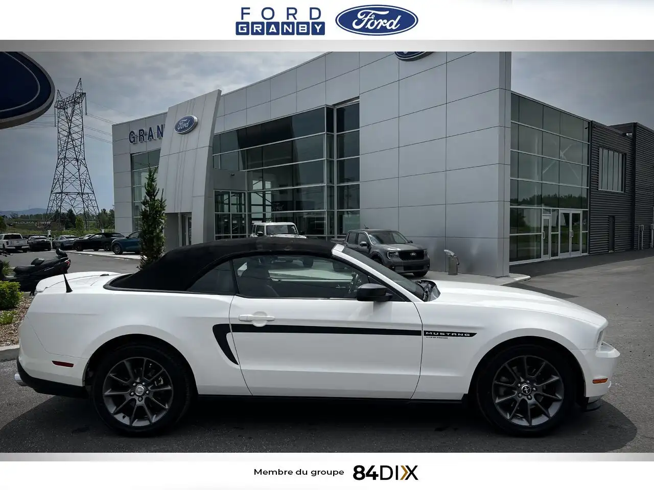 Ford Mustang photo Ford Mustang