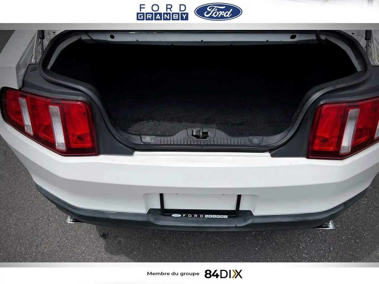 Ford Mustang photo Ford Mustang