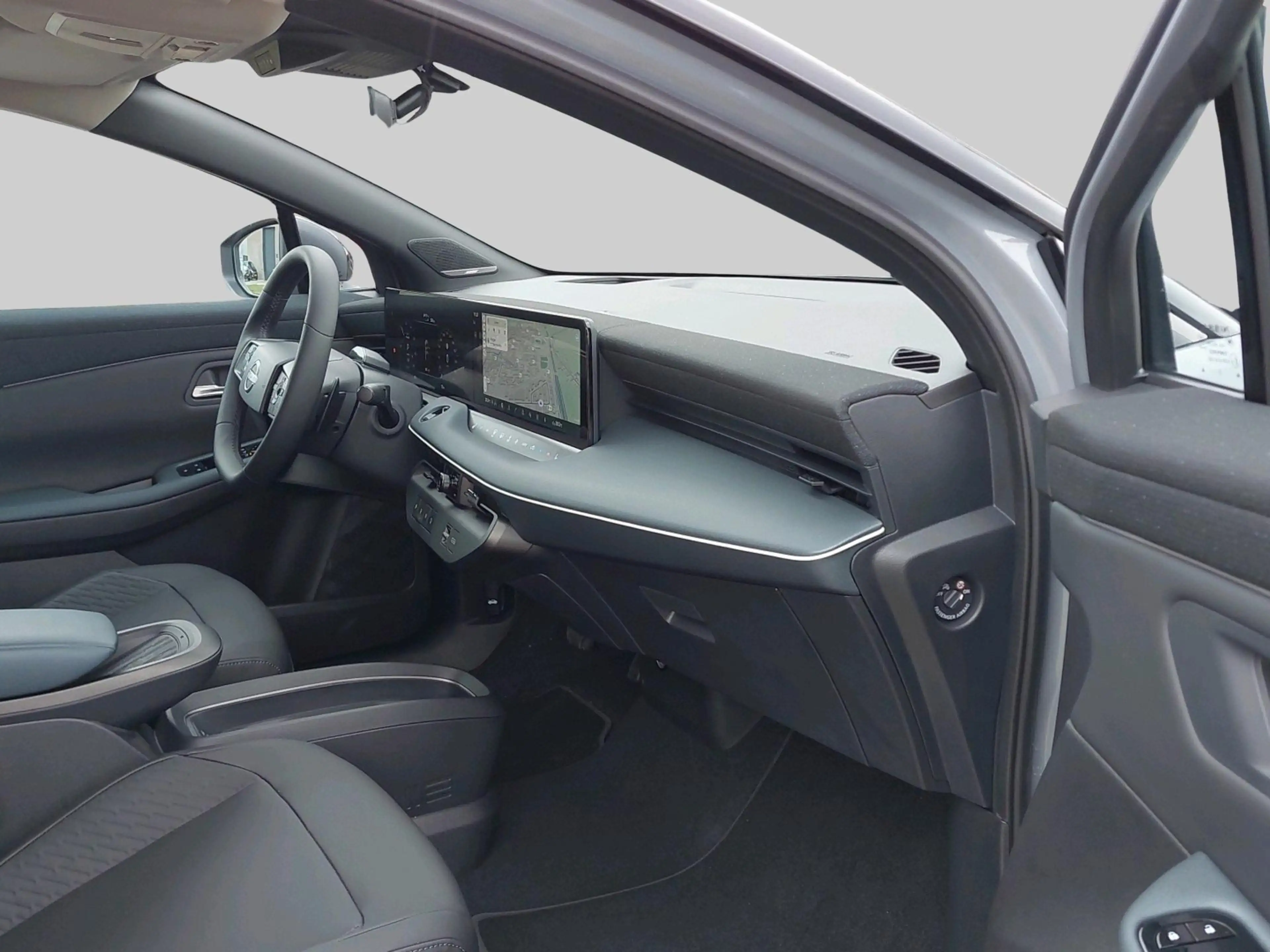 Nissan Leaf Evolve 52 kWh Two Tone Apple Carplay/ Android Auto — photo 13