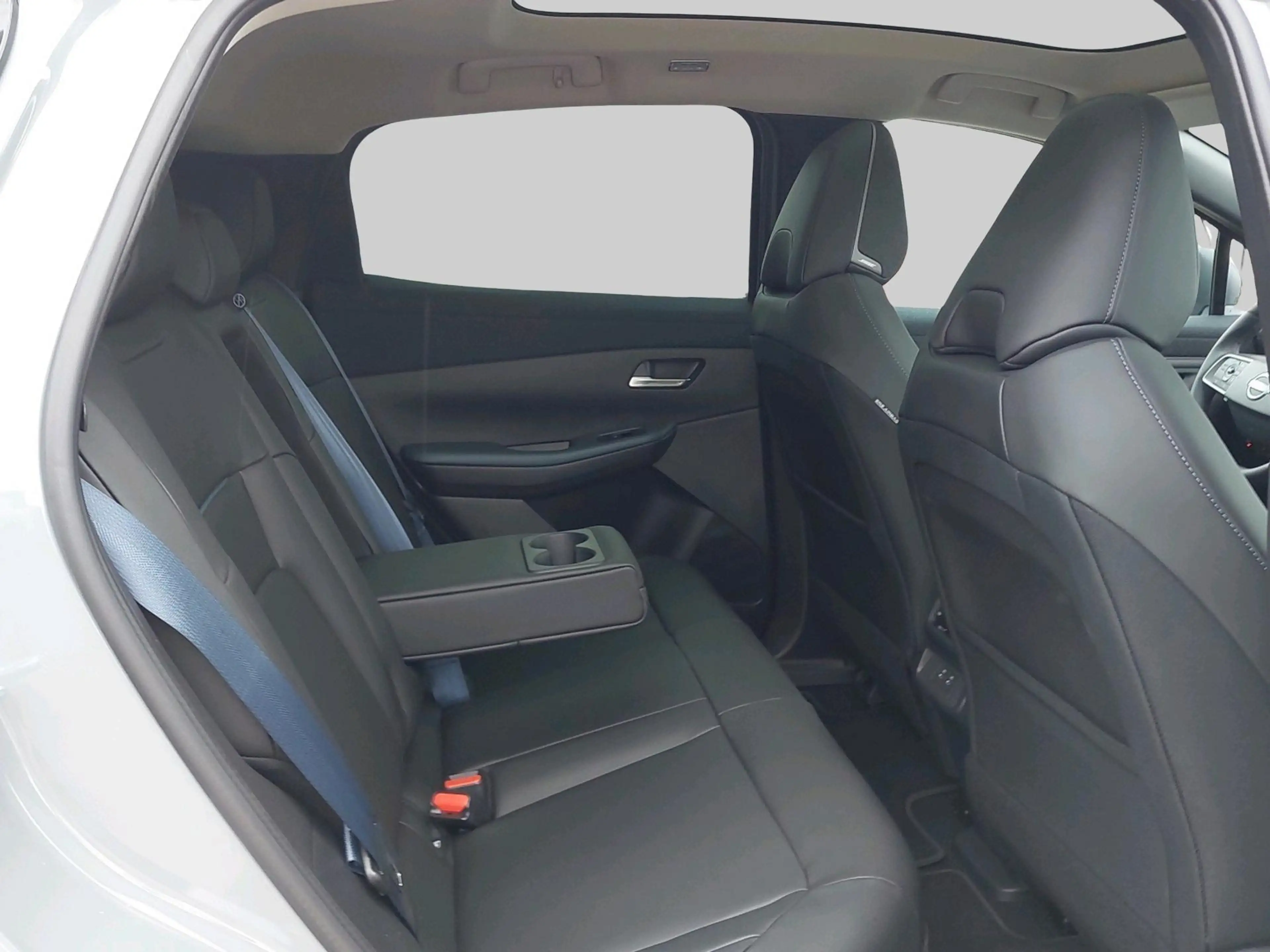Nissan Leaf Evolve 52 kWh Two Tone Apple Carplay/ Android Auto — photo 14