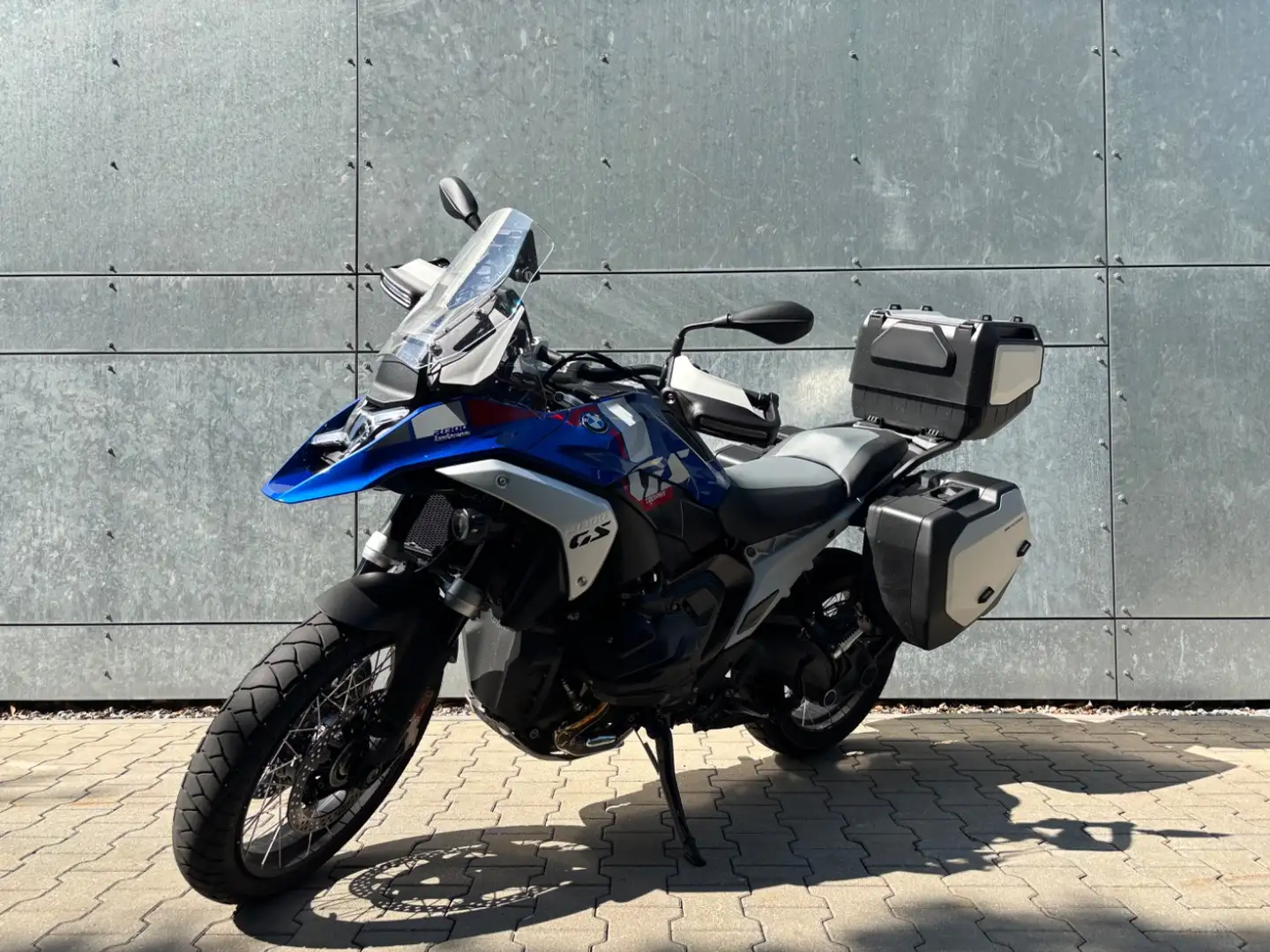 BMW R 1300 GS Trophy ASA Adaptive Fahrzeughöhenregelung Seitenko Bleu - 2