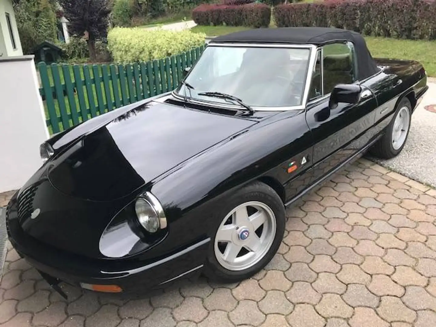 Alfa Romeo Spider Spider 2,0 Schwarz - 1