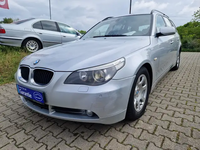 BMW 523 523i