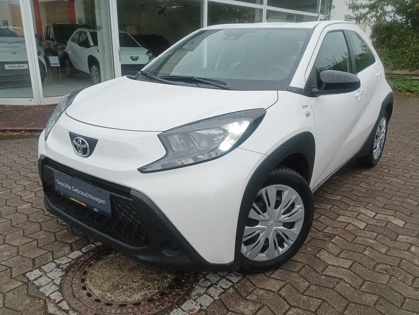 Toyota Aygo X Play * Sitzheizung * Klimaautomatik * Weiß - 2