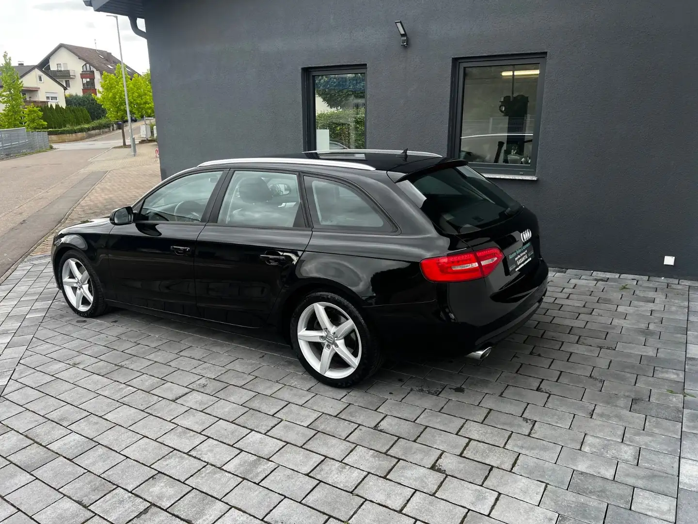 Audi A4 Avant Ambition 3.0 TDI Automatik/ Schwarz - 2