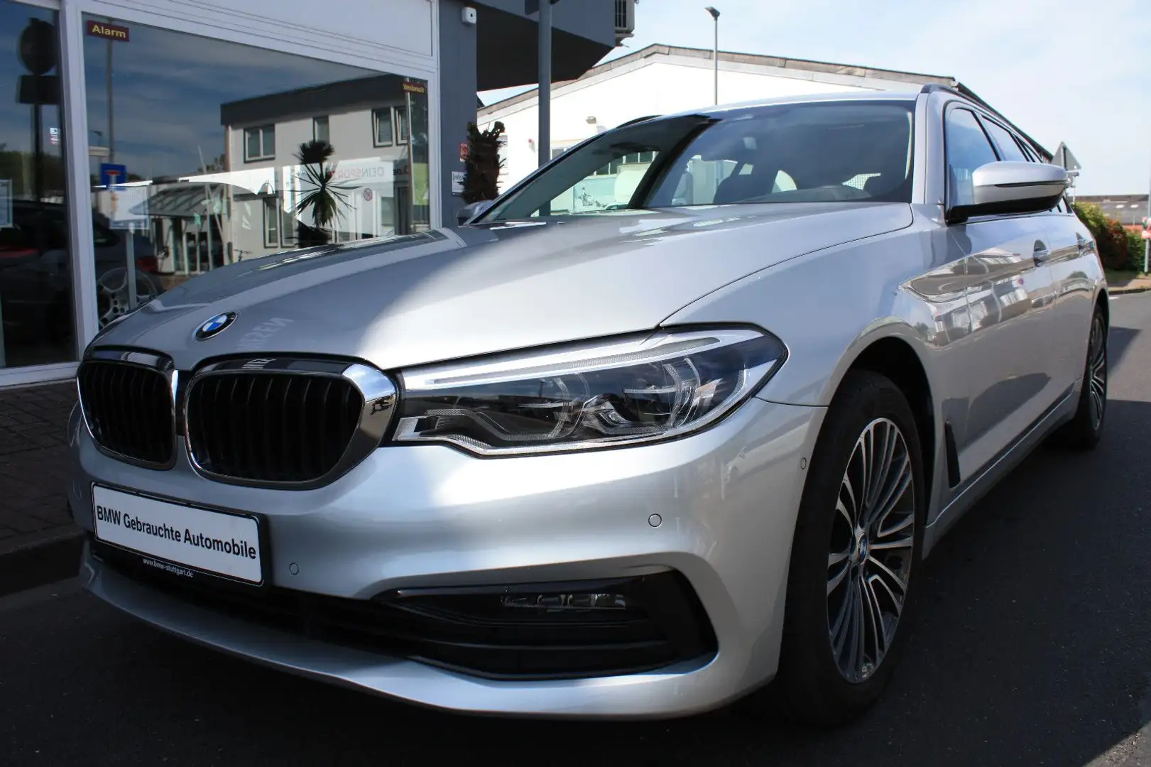 BMW 520 Touring 520 d xDrive Sport Line "tolle Optik!" Silber - 1