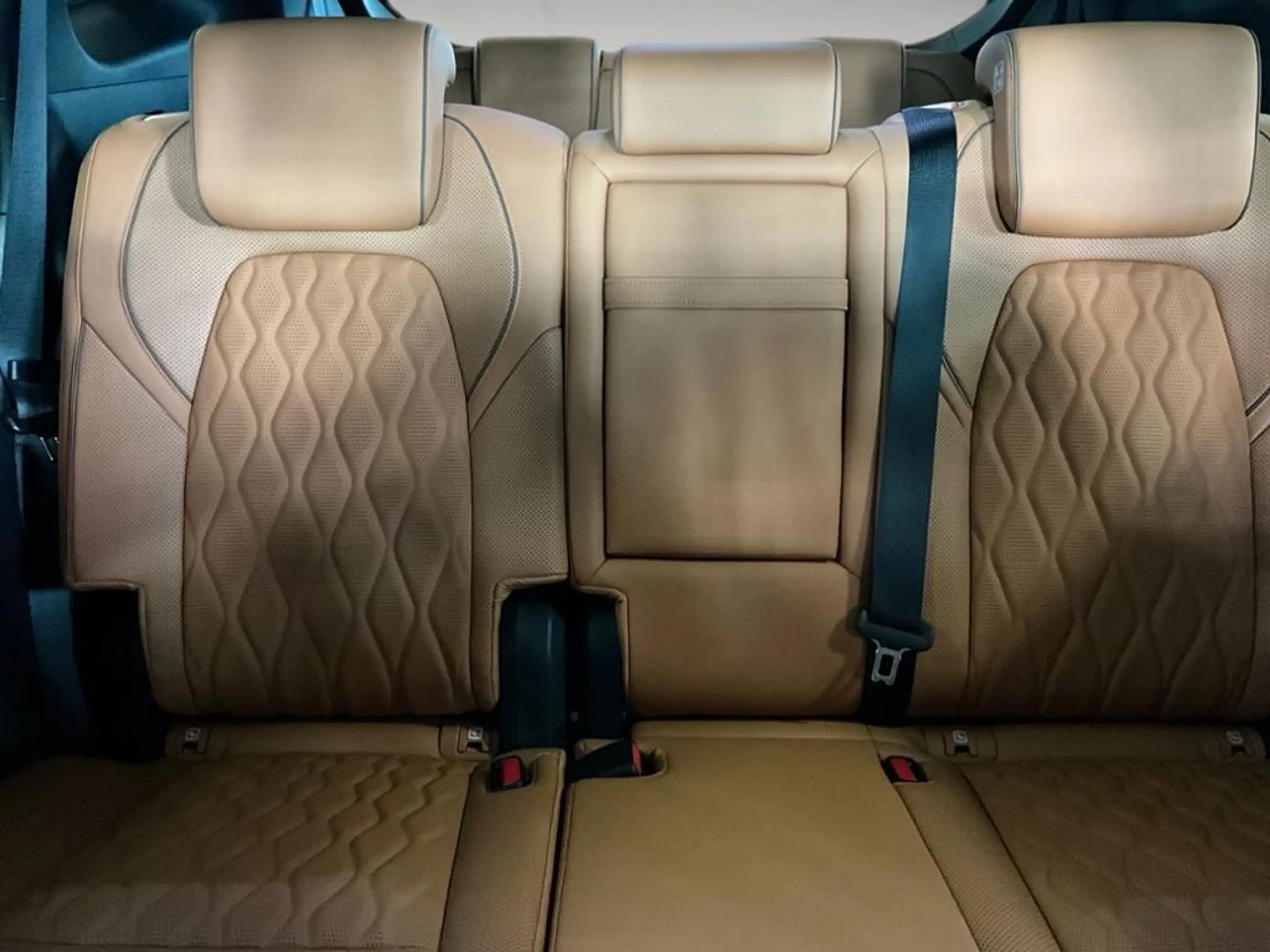 BYD Tang Flagship AWD 360 ACC AUT Akustikglas HUD — photo 12