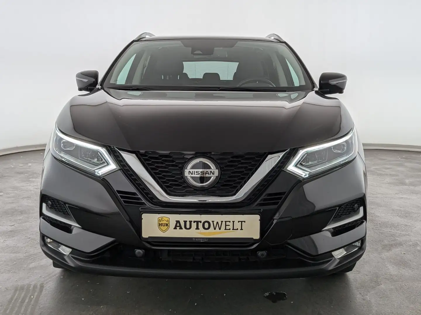 Nissan Qashqai Qashqai 1.3 DIG-T Akari LEDER+LED+PANO+NAVI+360+ Noir - 2