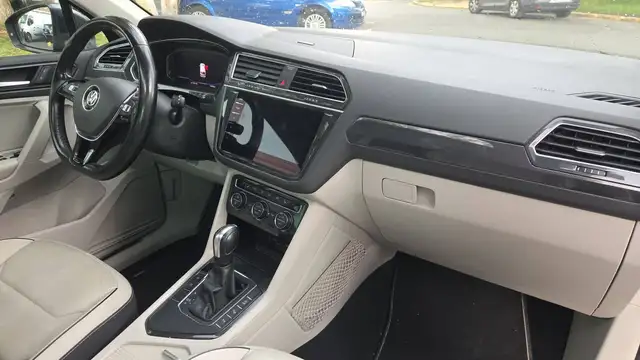 Volkswagen Tiguan view 10