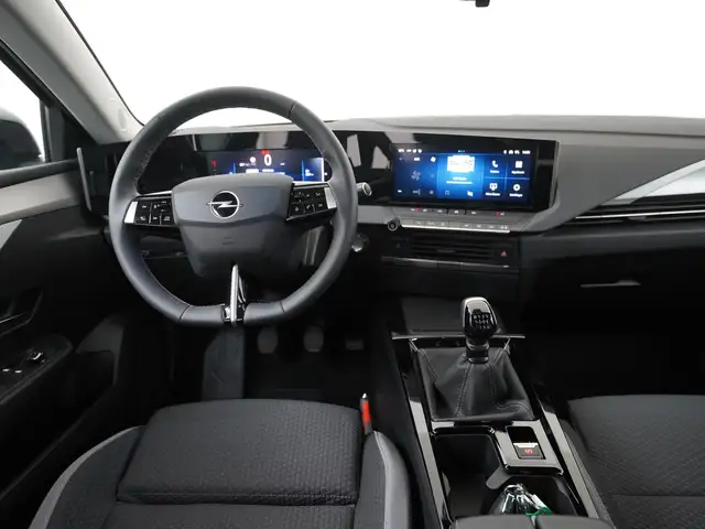 Opel Astra view 6