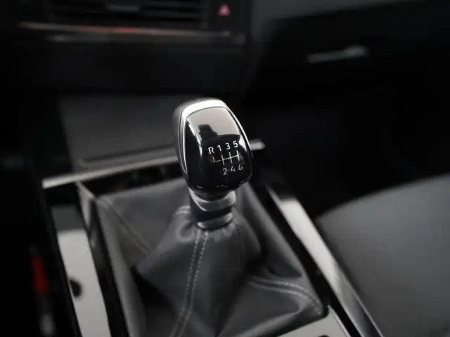 Opel Astra view 11