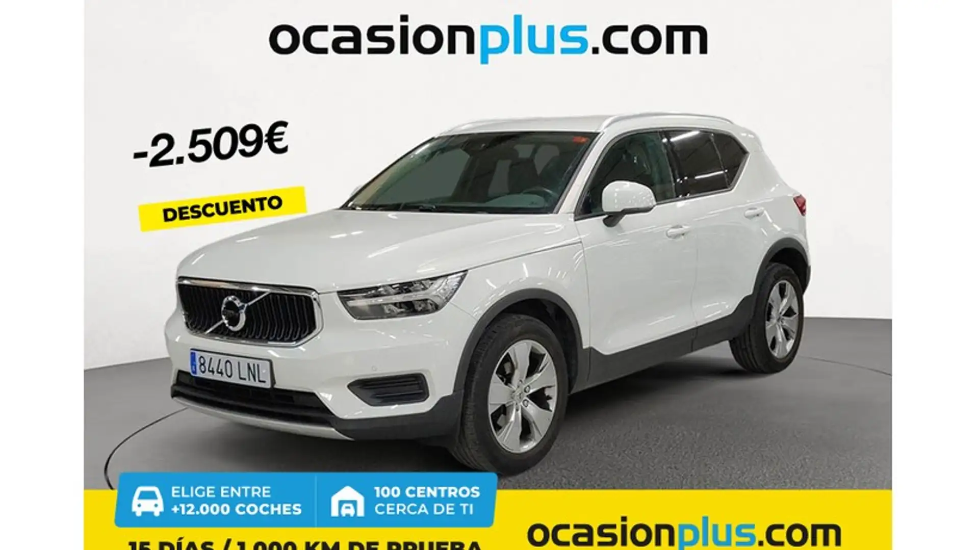Volvo XC40 T2 Momentum Pro Blanco - 1