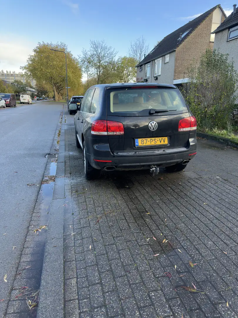 Volkswagen Touareg 4.2 V8 Noir - 2