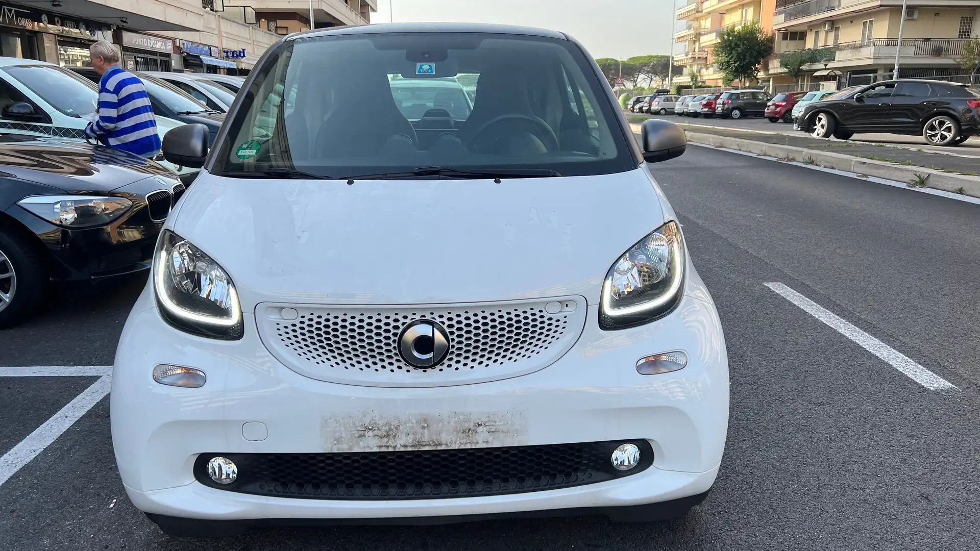 smart forTwo PRIME FULL LED NAVI PDC PELLE PANORAMA CERCHIO 16 Bianco - 1