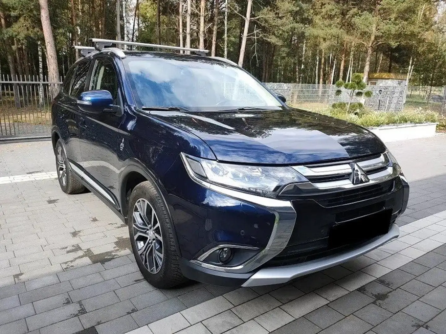 Mitsubishi Outlander Outlander 2.2 DI-D 4WD Aut.Plus Blau - 1