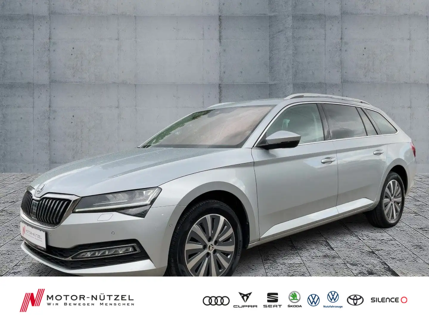 Skoda Superb Combi 2.0TSI DSG STYLE MATRIX+NAV+ACC+AHK Silber - 1