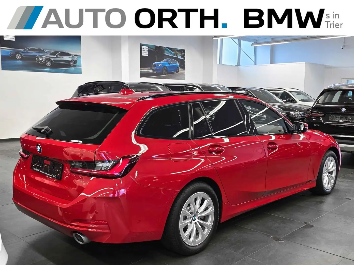 BMW 330 i xDrive Touring *LCI* SPORT-AUT HUD PANO ACC Rosso - 2