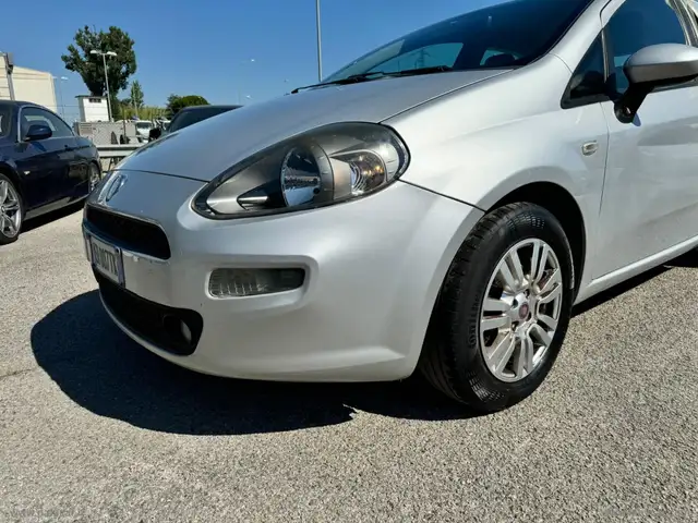 Fiat Punto view 4