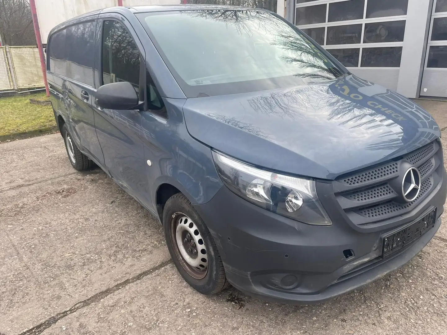 Mercedes-Benz Vito Kasten 109/110/111/114 CDI FWD lang Grau - 2