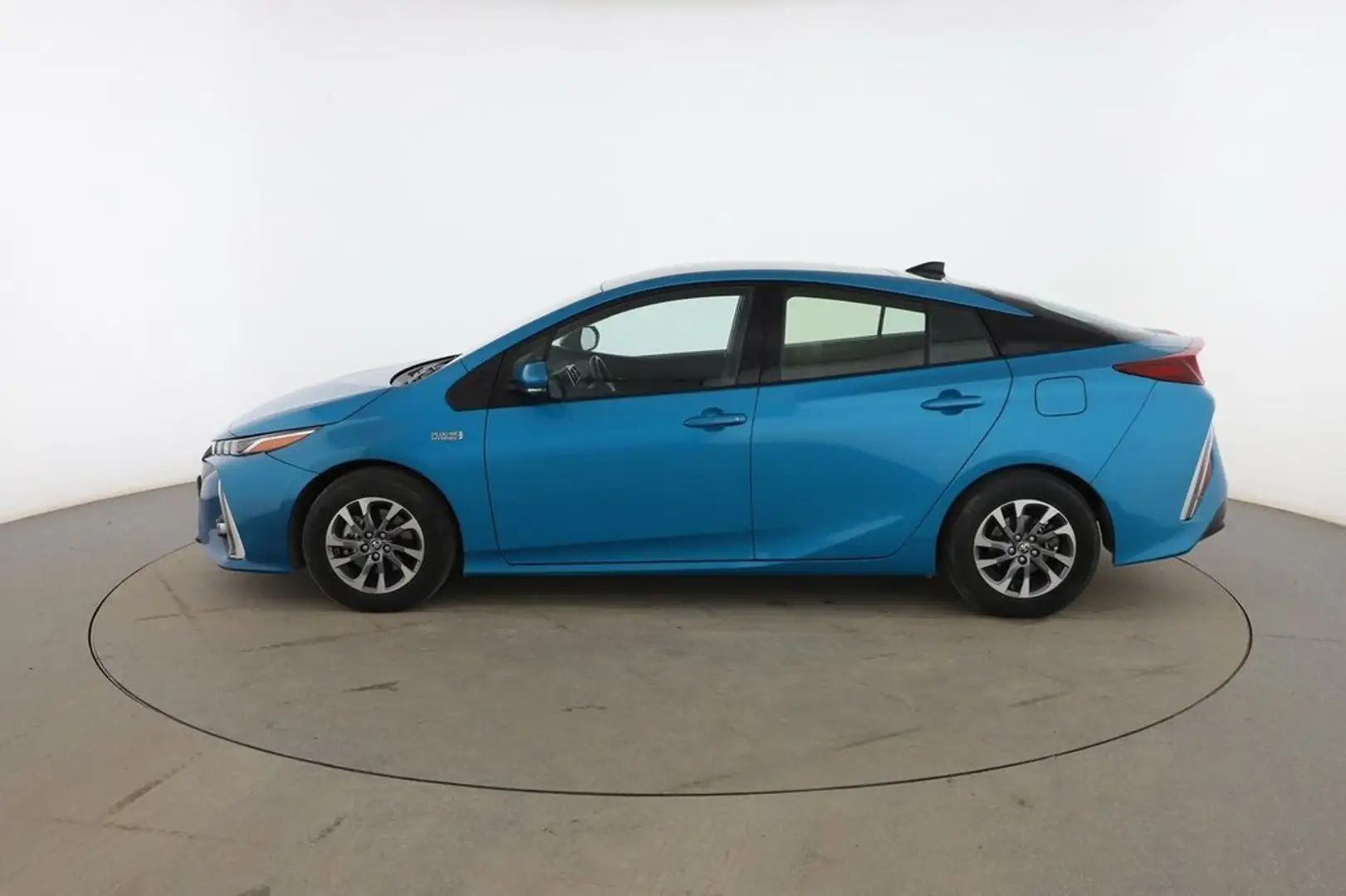 Toyota Prius 1.8 Plug-in Hybrid SOLAR Синій - 2