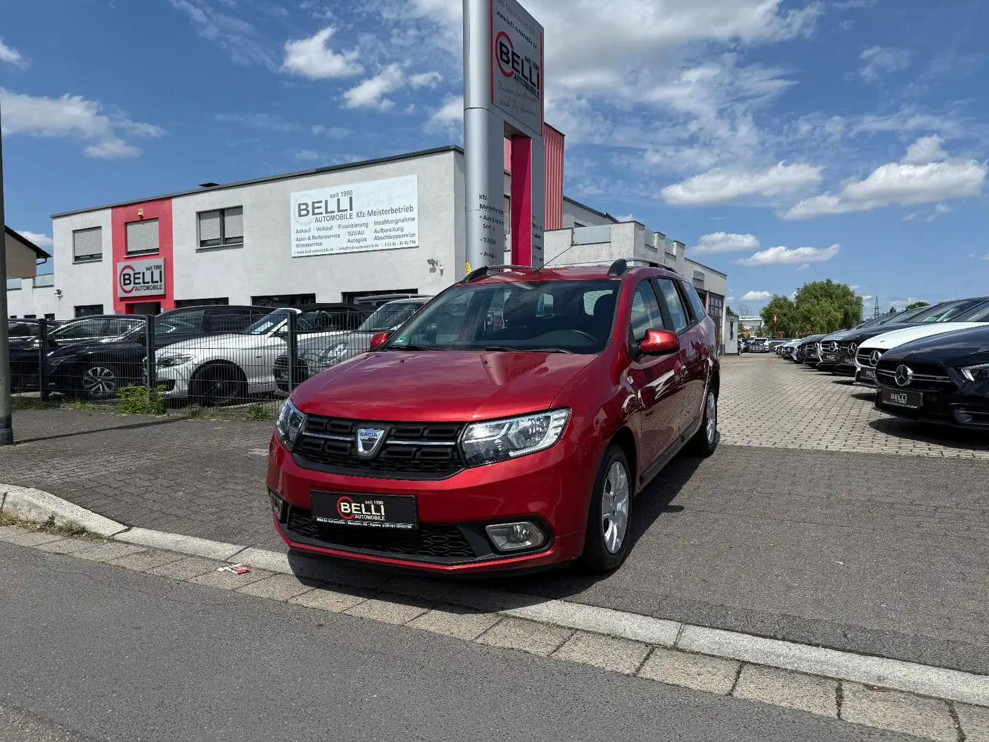 Dacia Logan MCV II Aut. Kombi Laureate FINANZIERUNG Rot - 1