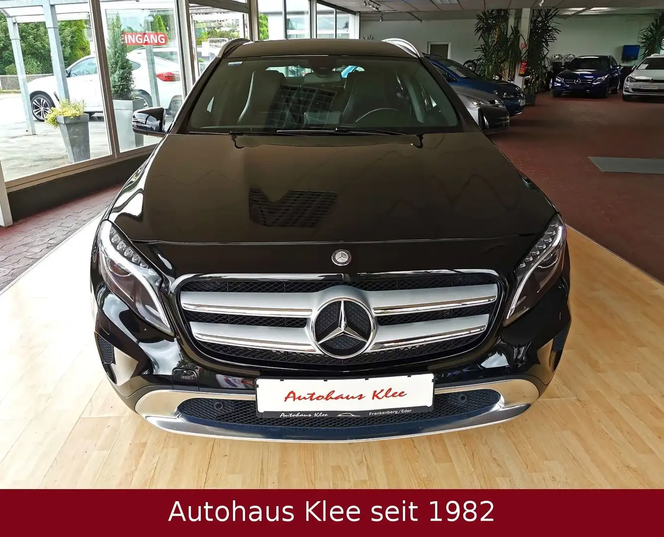 Mercedes-Benz GLA 180 Urban 7G-Tronic *XENON*NAVI*AHK*LM 18" Noir - 2