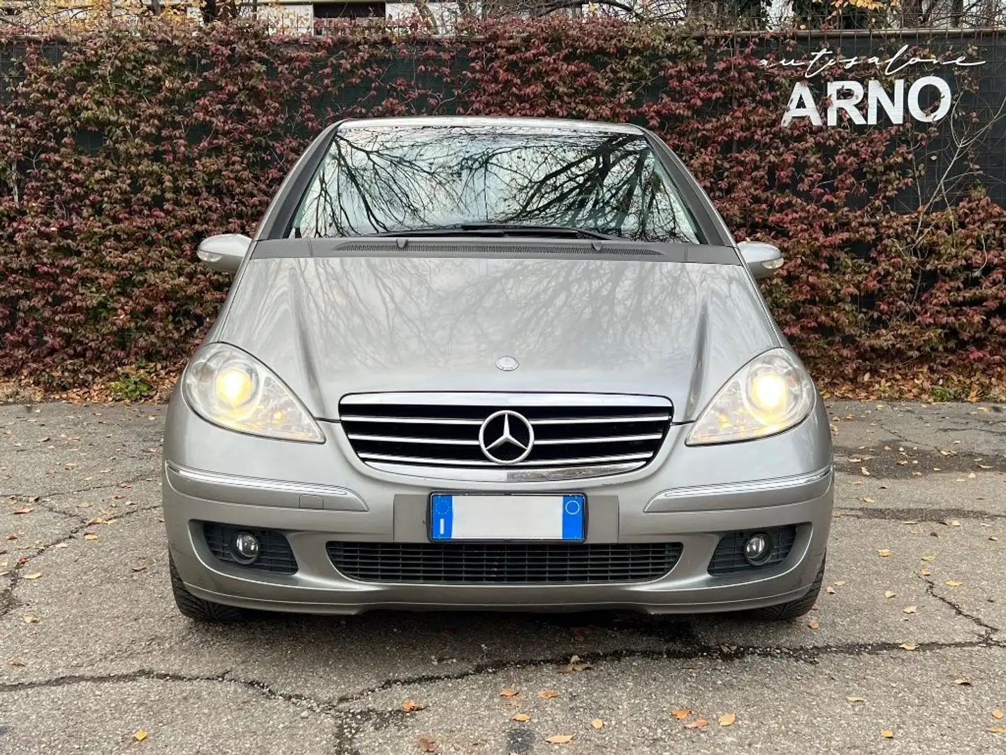 Mercedes-Benz A 150 Avantgarde Grau - 2