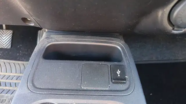 Mitsubishi Space Star view 13