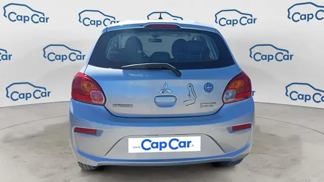 Mitsubishi Space Star view 3