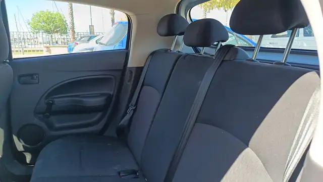 Mitsubishi Space Star view 9