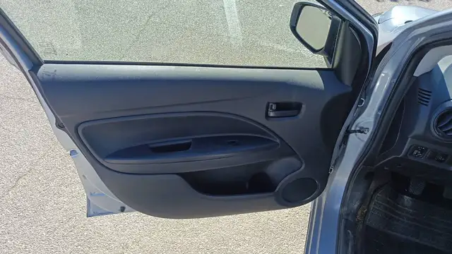 Mitsubishi Space Star view 7