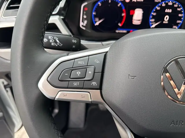 Volkswagen Touran view 12