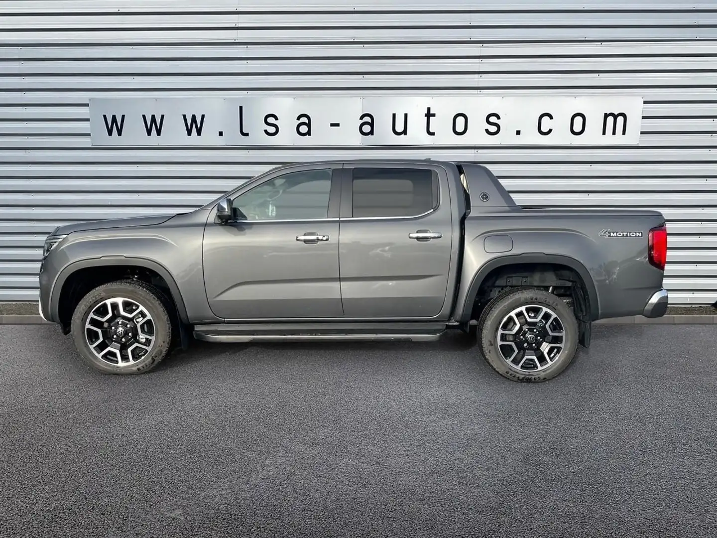 Volkswagen Amarok 3.0 V6 TDI 240 BVA DOUBLE CABINE Aventura Gris - 2