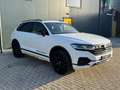 Volkswagen Touareg 3.0 TSI eHybrid * Blackstyle * Panorama * Trekhaak Wit - thumbnail 36
