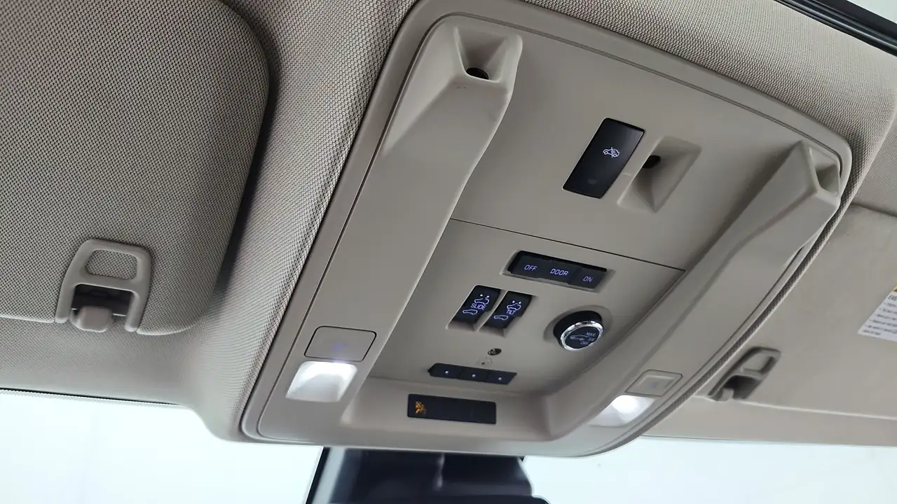GMC Yukon снимка GMC Yukon