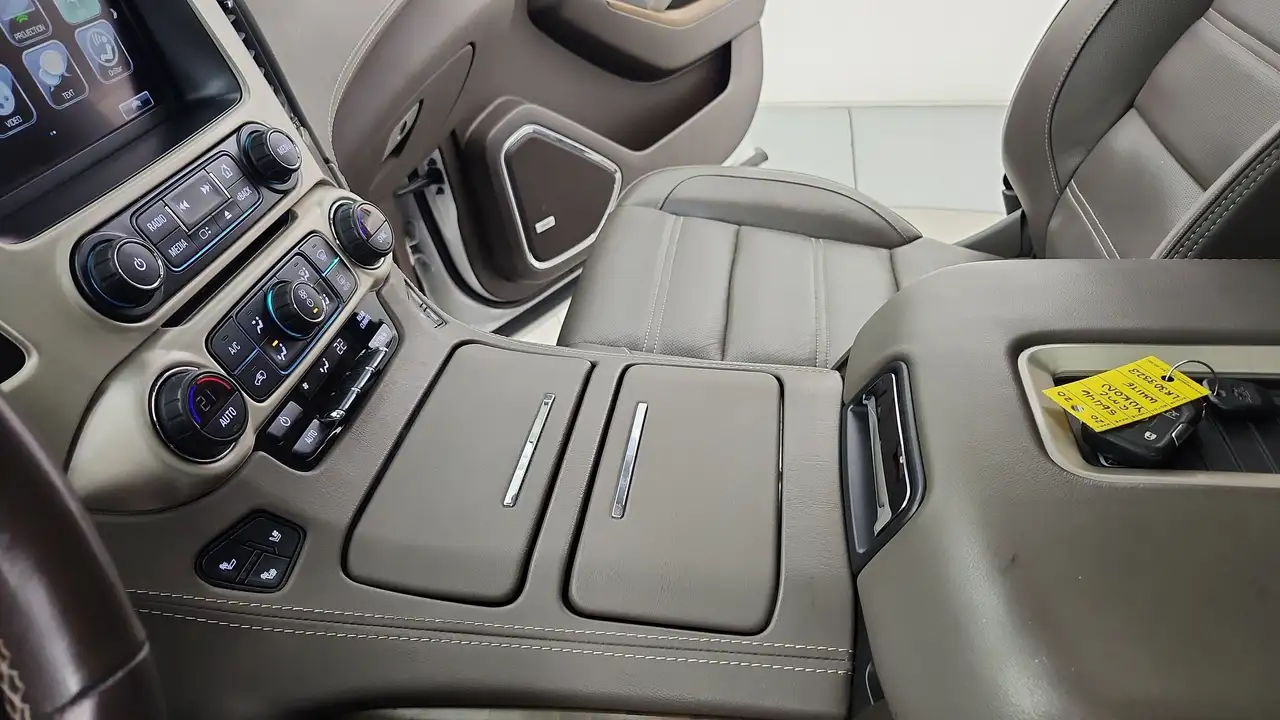 GMC Yukon снимка GMC Yukon