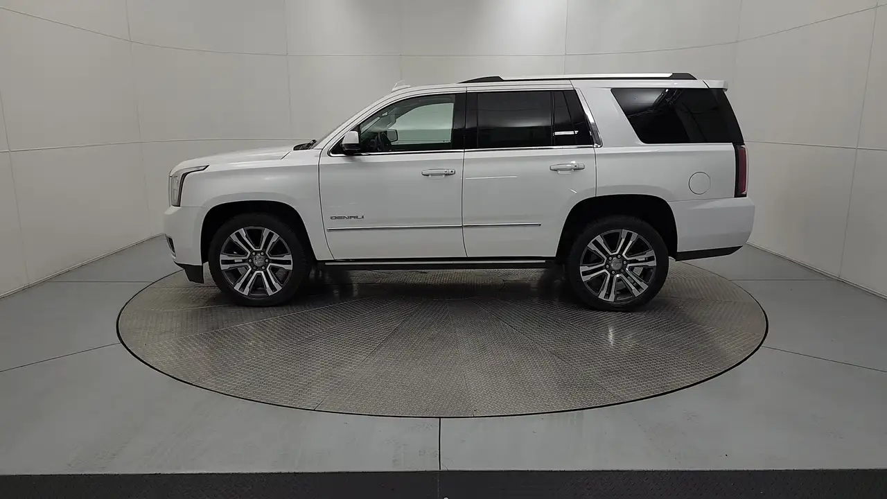 GMC Yukon снимка GMC Yukon