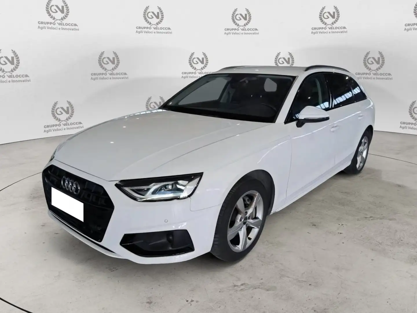 Audi A4 Avant 40 TDI quattro S tronic Business Bianco - 1