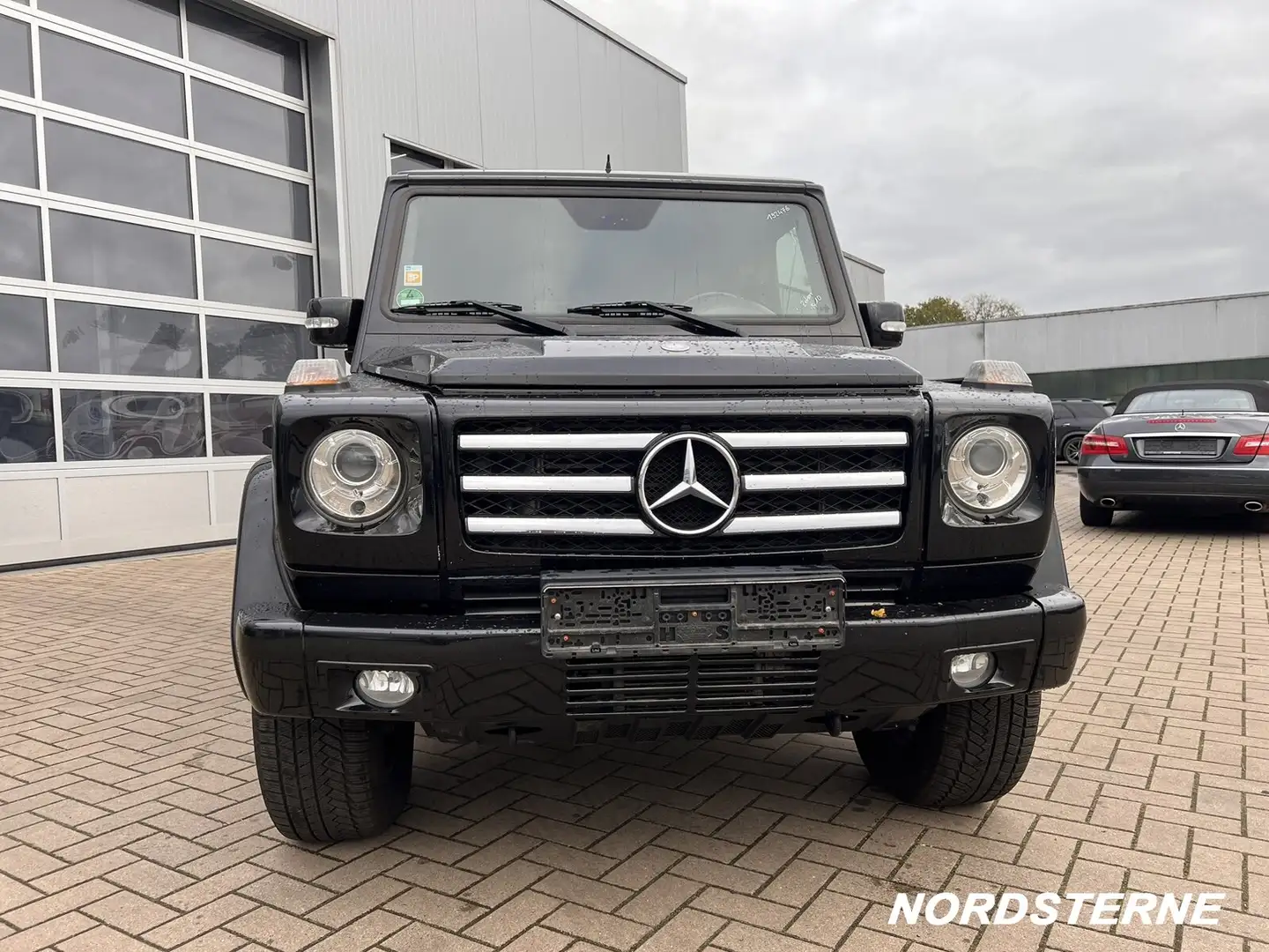 Mercedes-Benz G 350 G 350+STDH+AHK+KAMERA+SITZK+HARMAN+ALCANTARA HIM Černá - 2