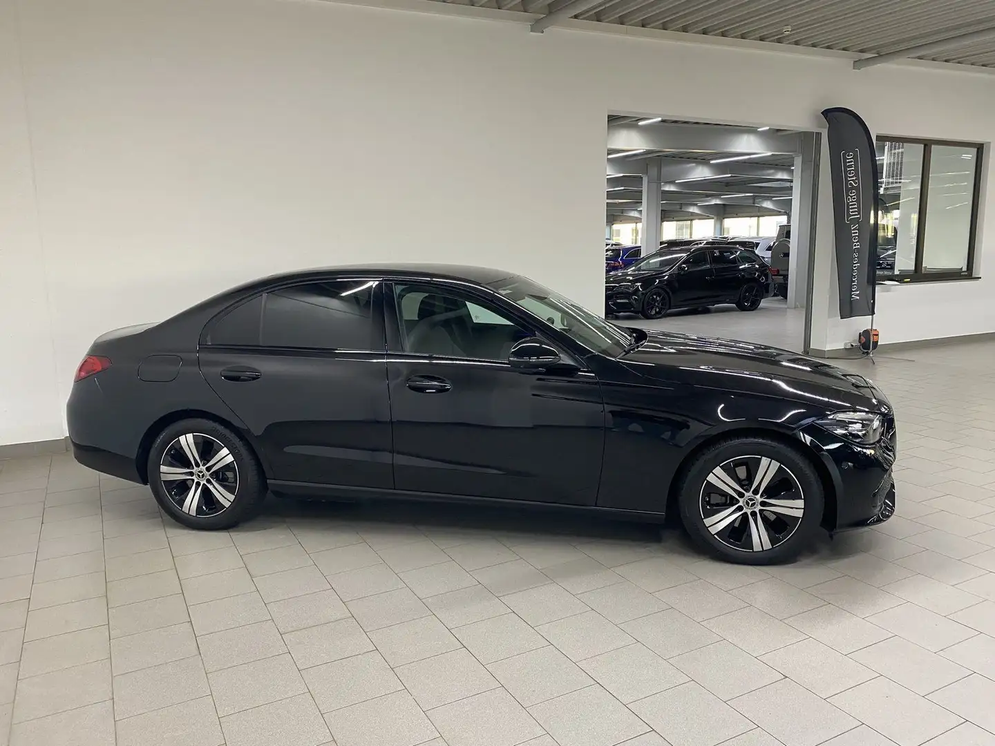 Mercedes-Benz C 220 d 4M AVA+NIGHT+DISTR+LED+PREMIUM NAV+360° Schwarz - 2