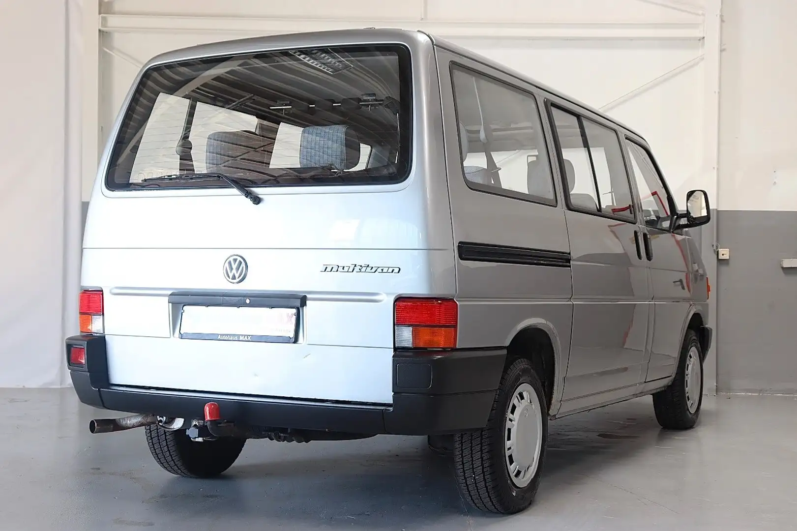 Volkswagen T4 Multivan ~1.Hand~lückenl.Historie~AHK~Schiebed Szürke - 2