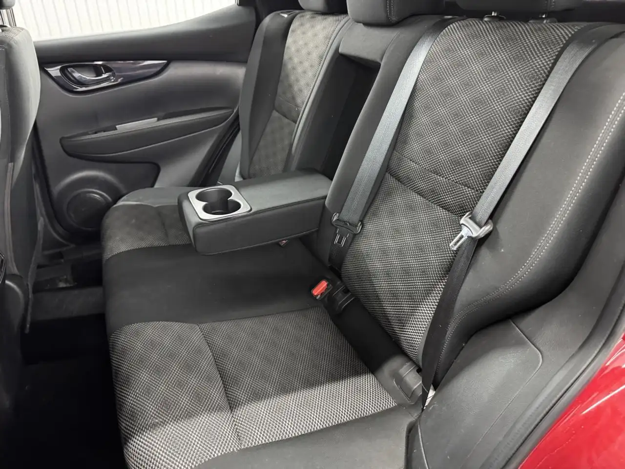 Nissan Qashqai снимка Nissan Qashqai