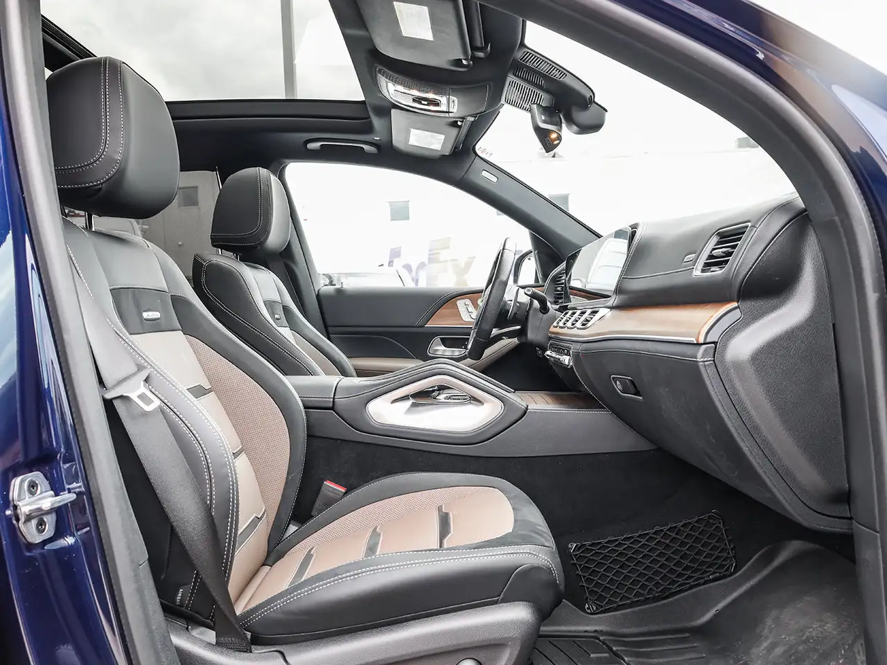 Mercedes-Benz GLE снимка Mercedes-Benz GLE