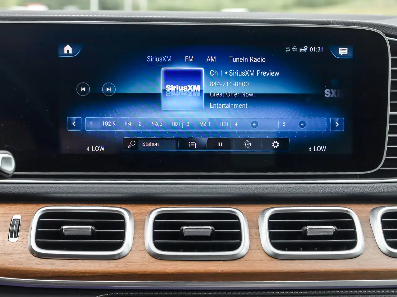 Mercedes-Benz GLE снимка Mercedes-Benz GLE