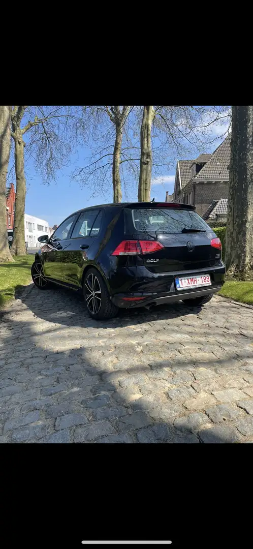 Volkswagen Golf - 2