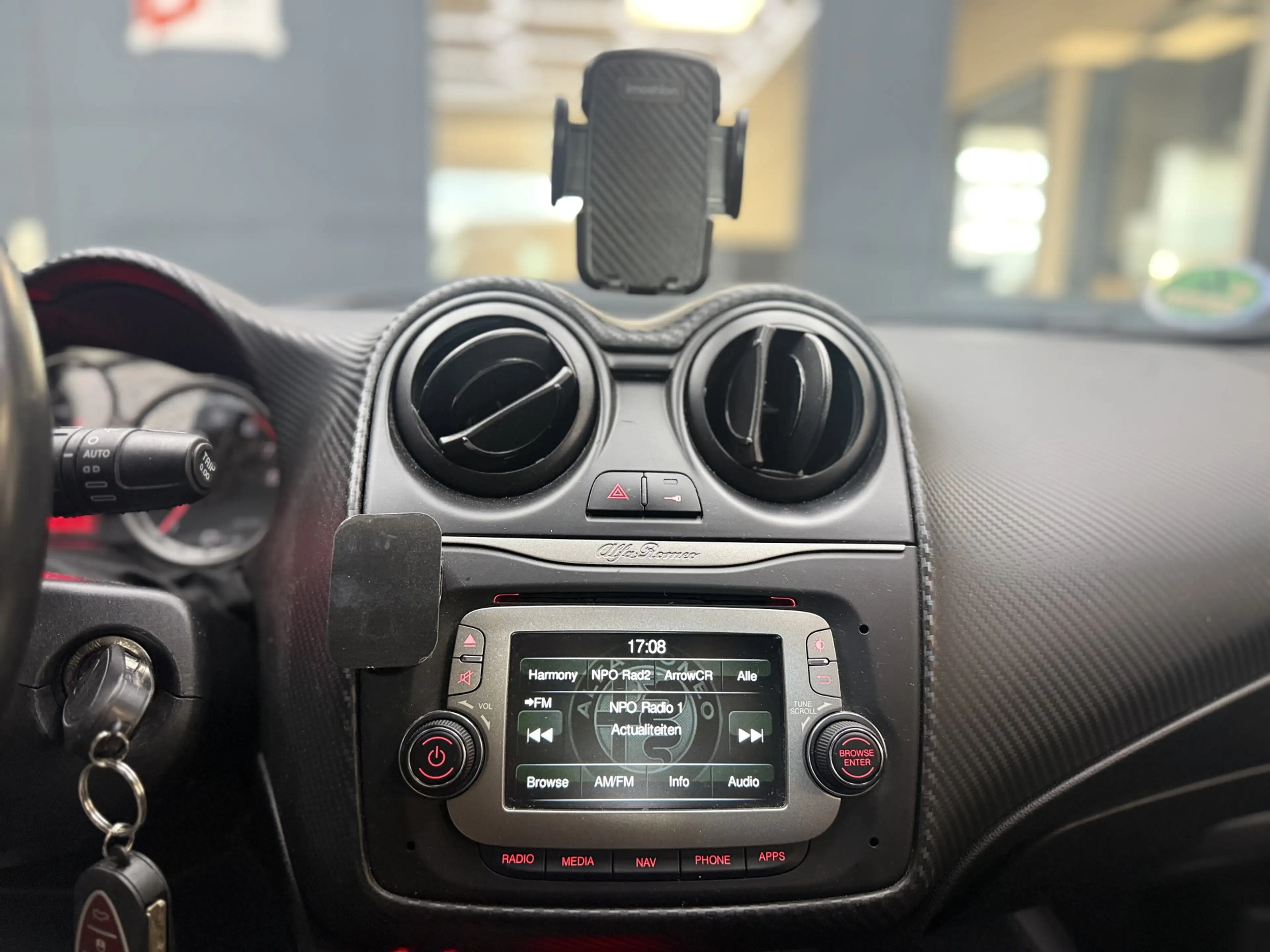 Alfa Romeo MiTo 1.4 T MultiAir Veloce — photo 15