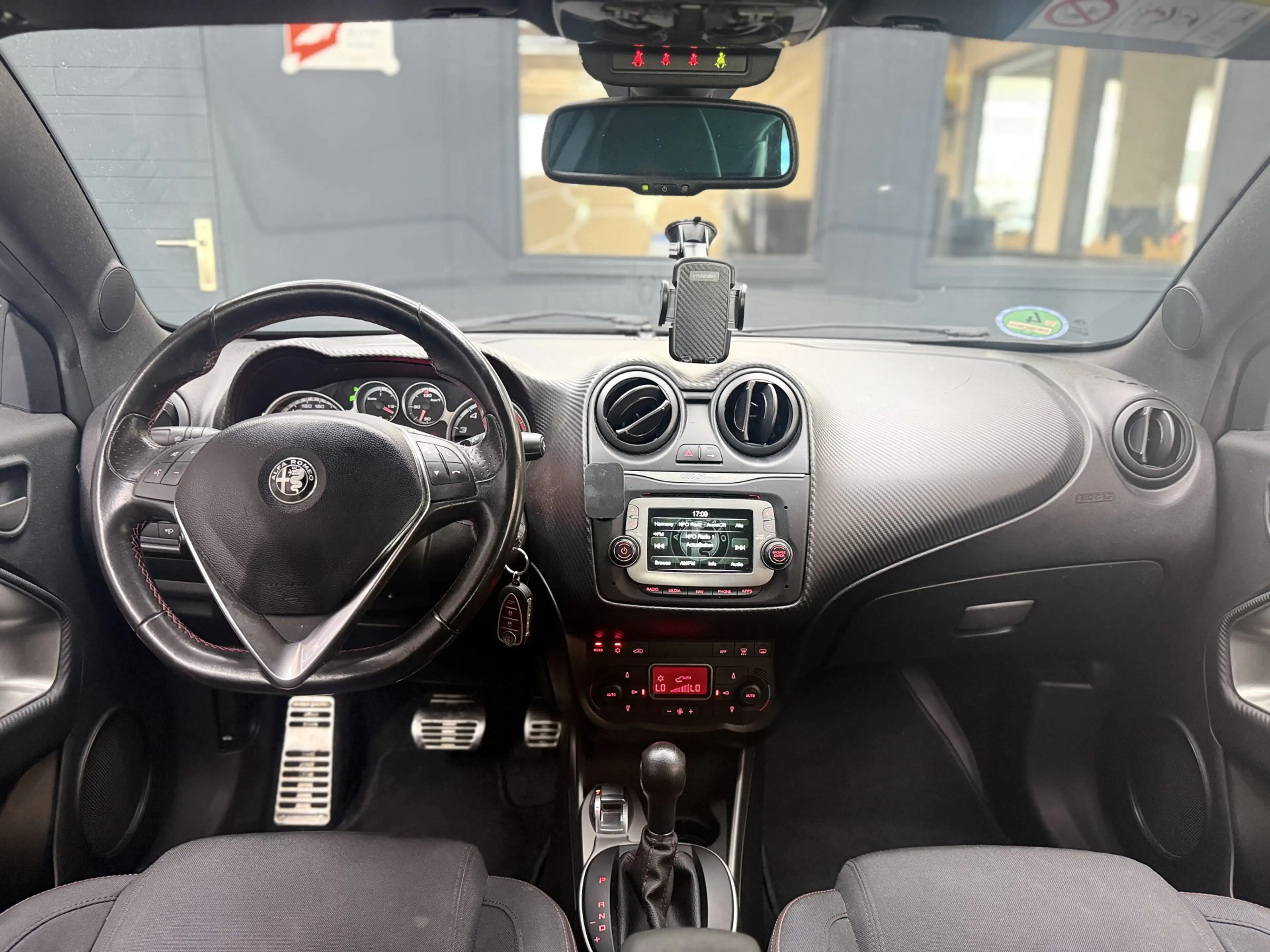 Alfa Romeo MiTo 1.4 T MultiAir Veloce — photo 10